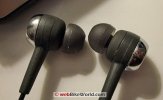phillips-noise-cancelling-earphones-ear-closeup.jpg