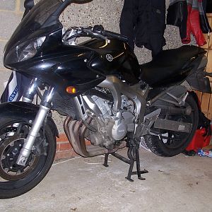 My black FZ6