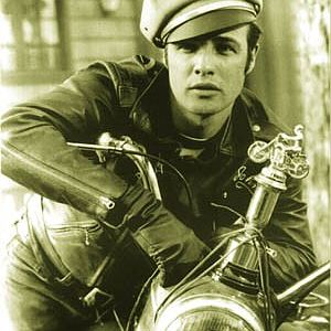 brando_trophy_2