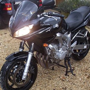 Black FZ6