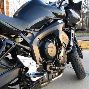 2008 FZ6 Black