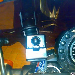 My new Garmin Nuvi 310 GPS & Mount