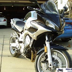 2004 FZ6