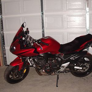 red fz6