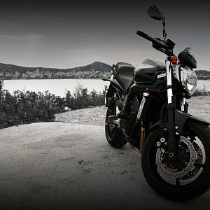 FZ6 S2 in Athens