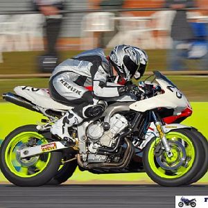 FZ6 Cup