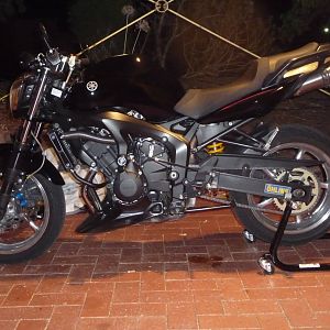 Rare photo of bike with new tank & no tank bra