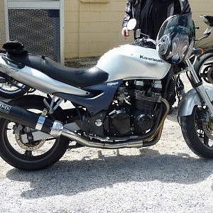 Mikey's adopted bike...the ZR