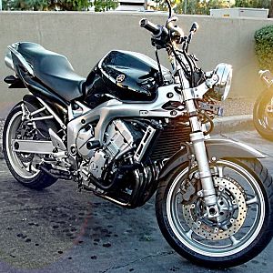 Naked FZ6