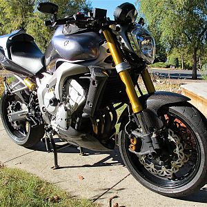 FZ6N Carbon.