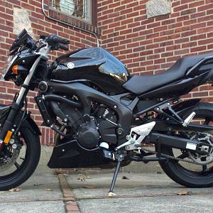 Naked_FZ6