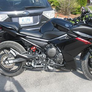 2011 FZ6r
