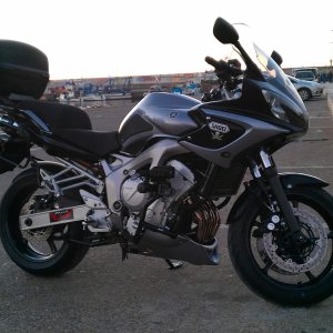 FZ6 Fazer (1)_auto_x2.jpg