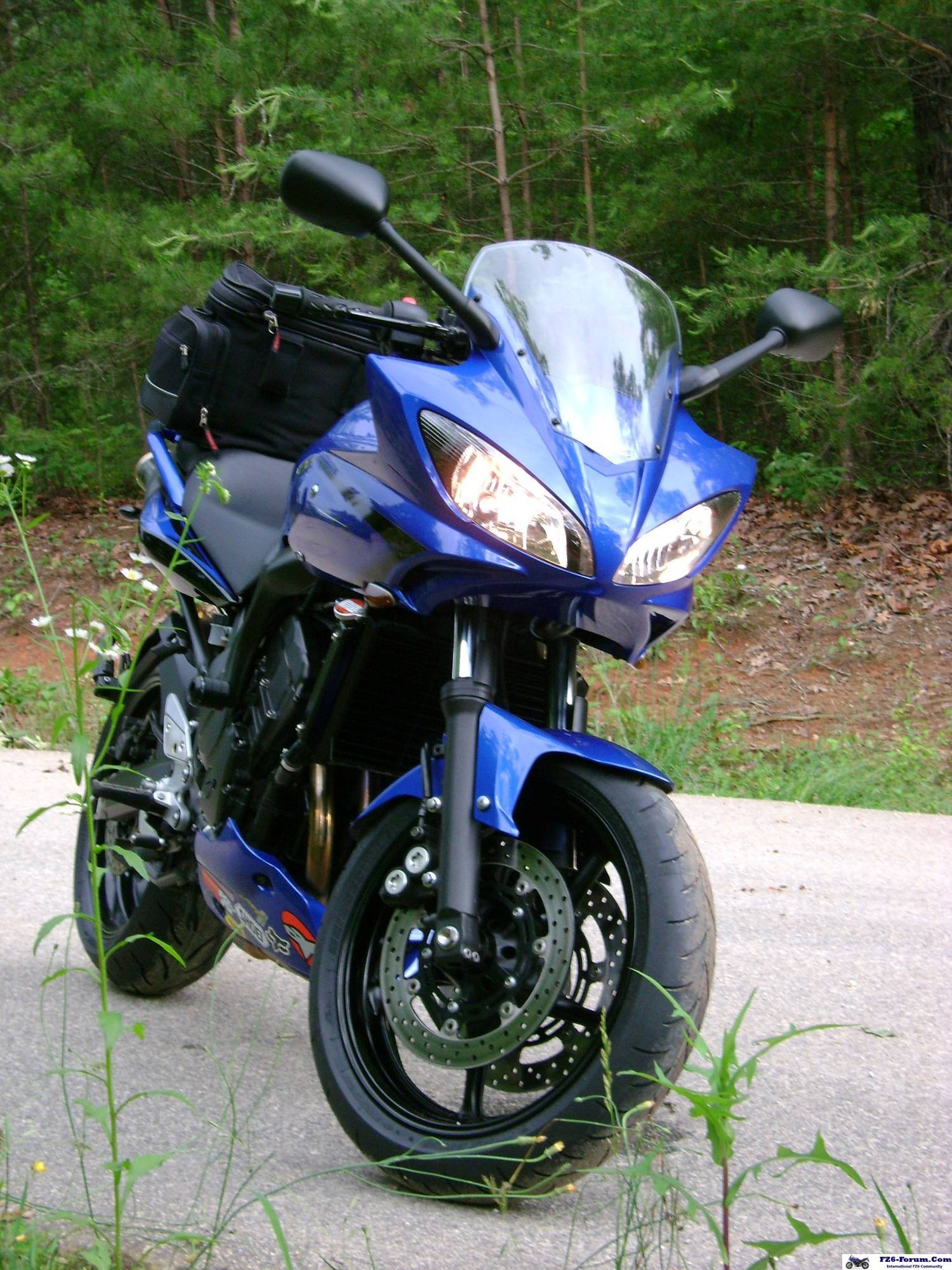 07 FZ6 with new treads
