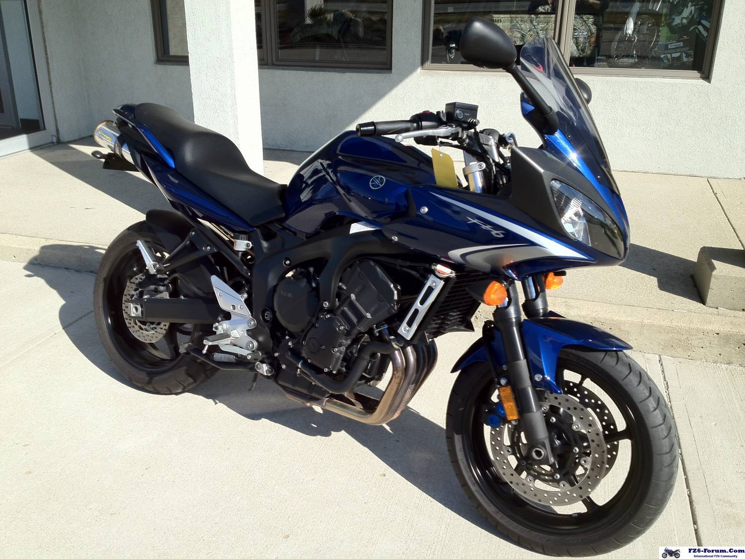 '09 FZ6