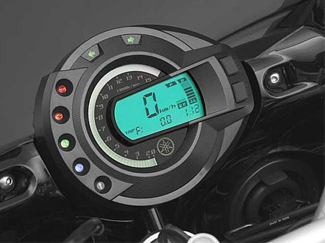 2004 FZ6 Dash