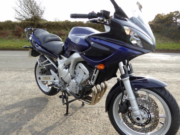 2004 FZ6 Fazer