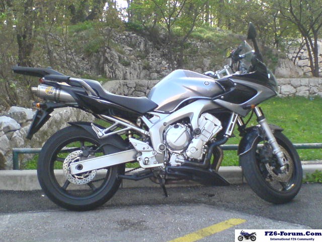 2005 FZ6S