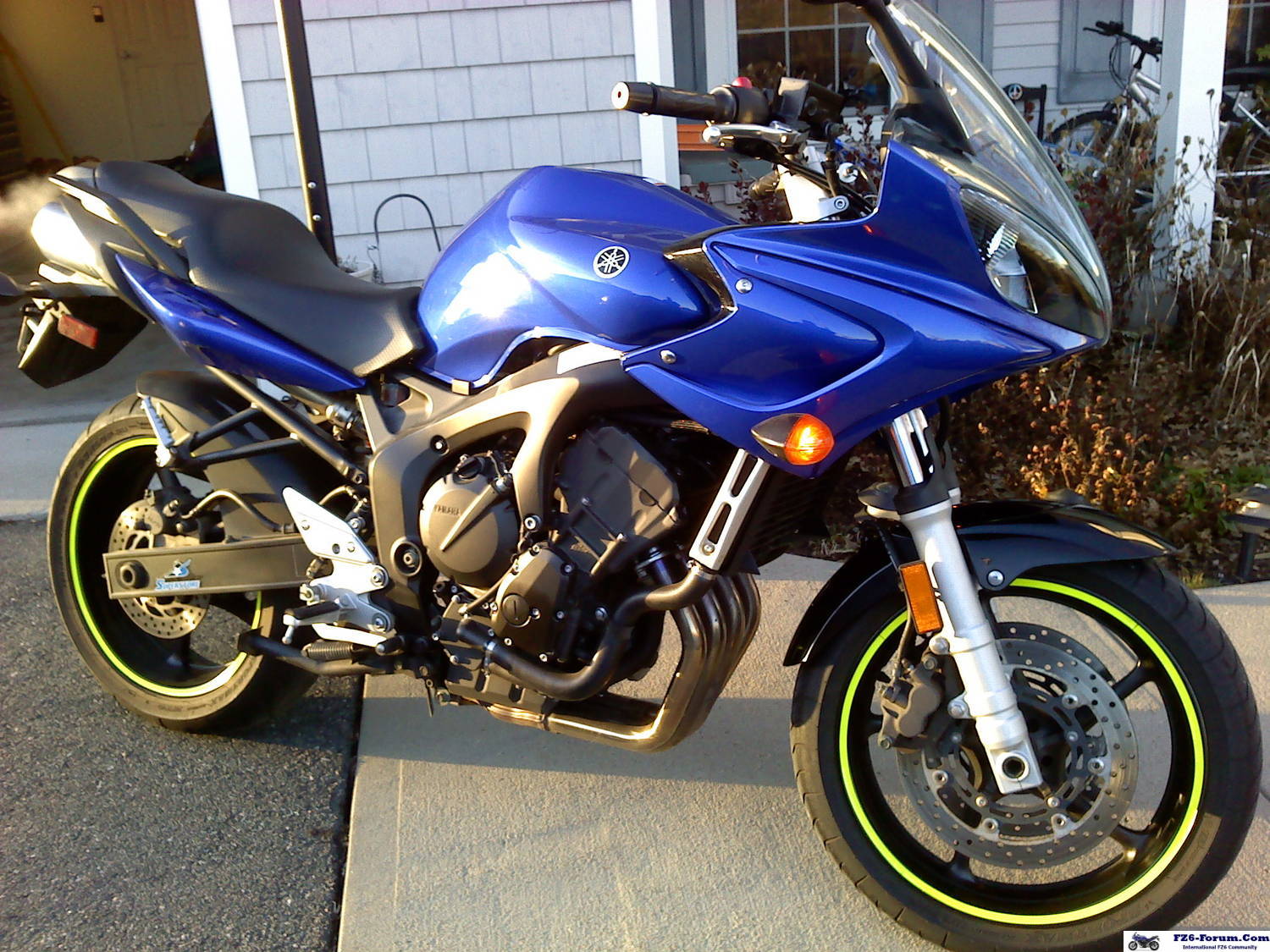 2006 FZ6