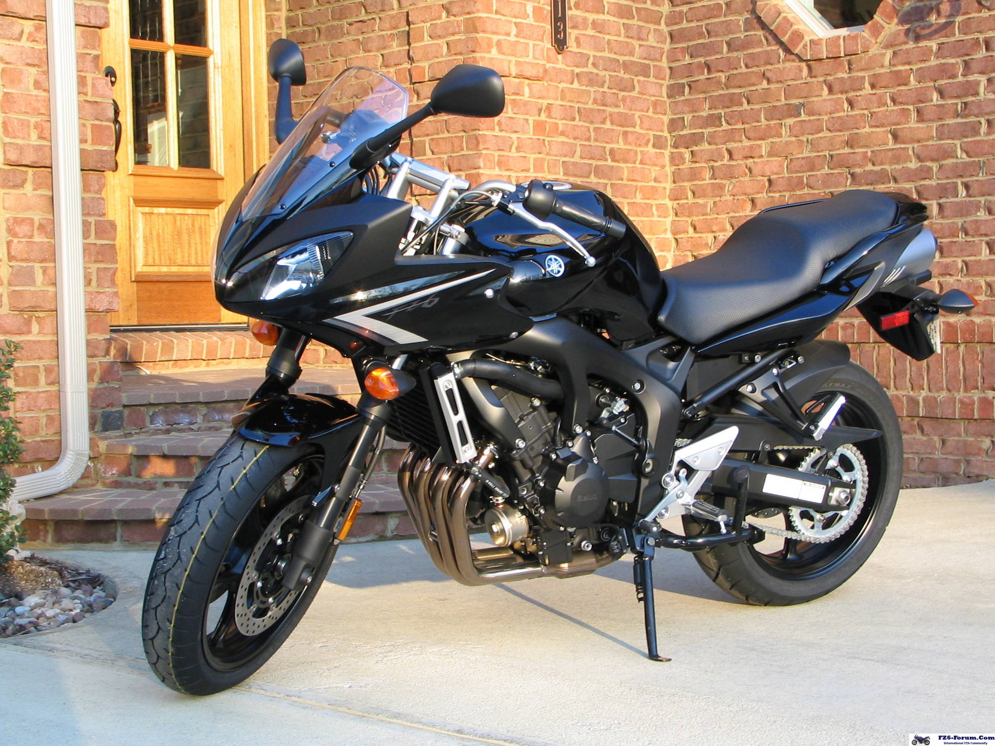 2008 FZ6 Black