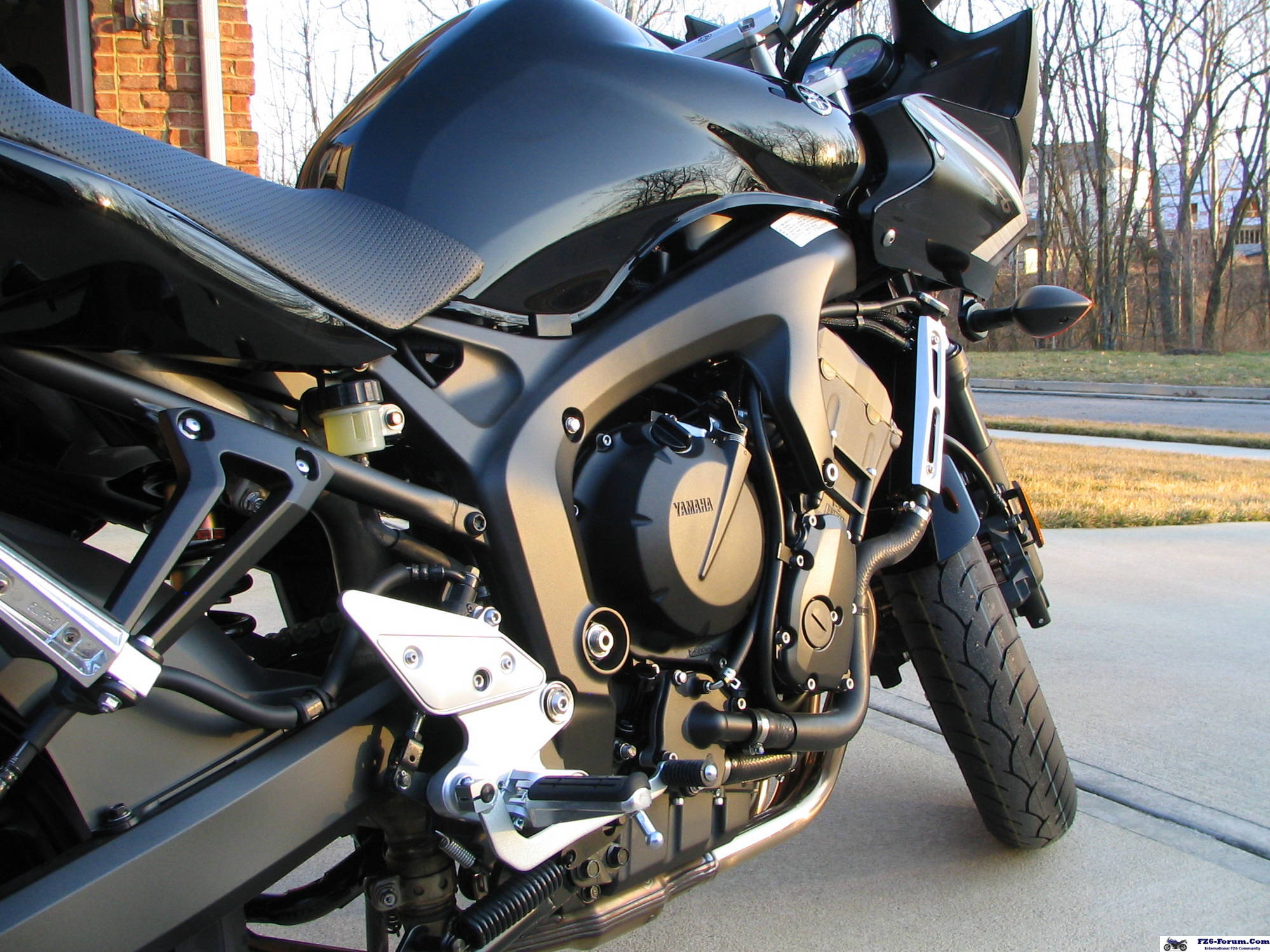 2008 FZ6 Black