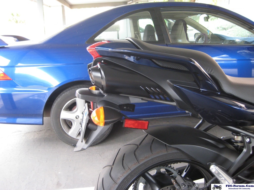 2008 FZ6 - Painted Exhaust Covers