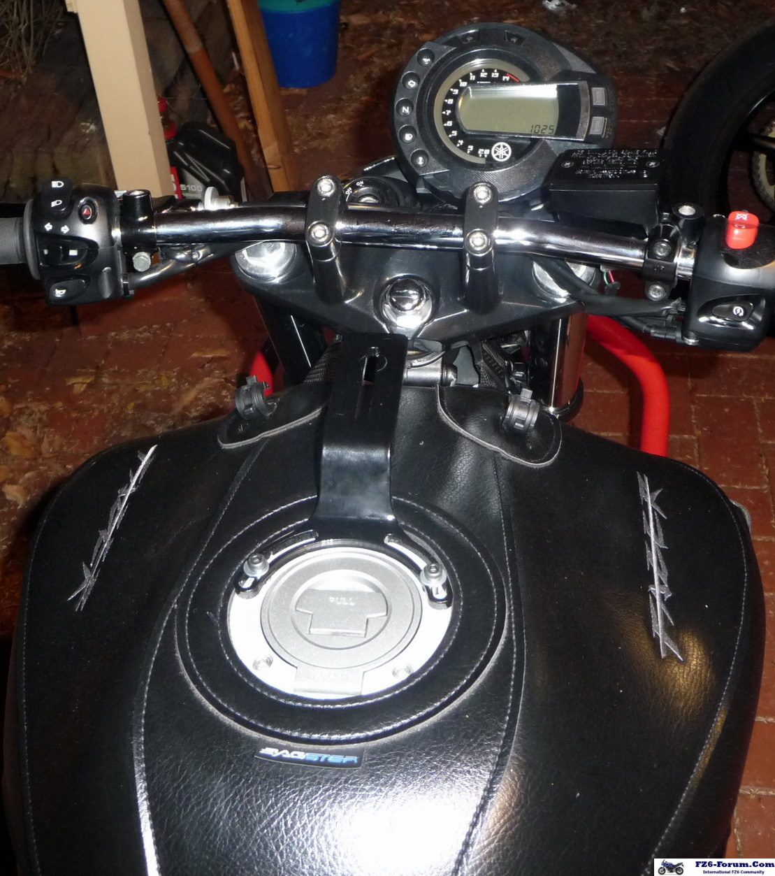 camera tank mount
