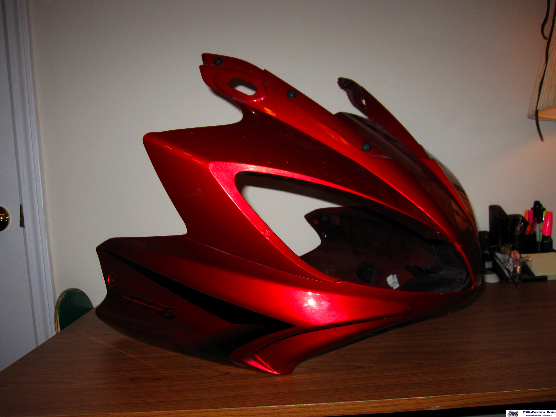 cracked fairing (left)