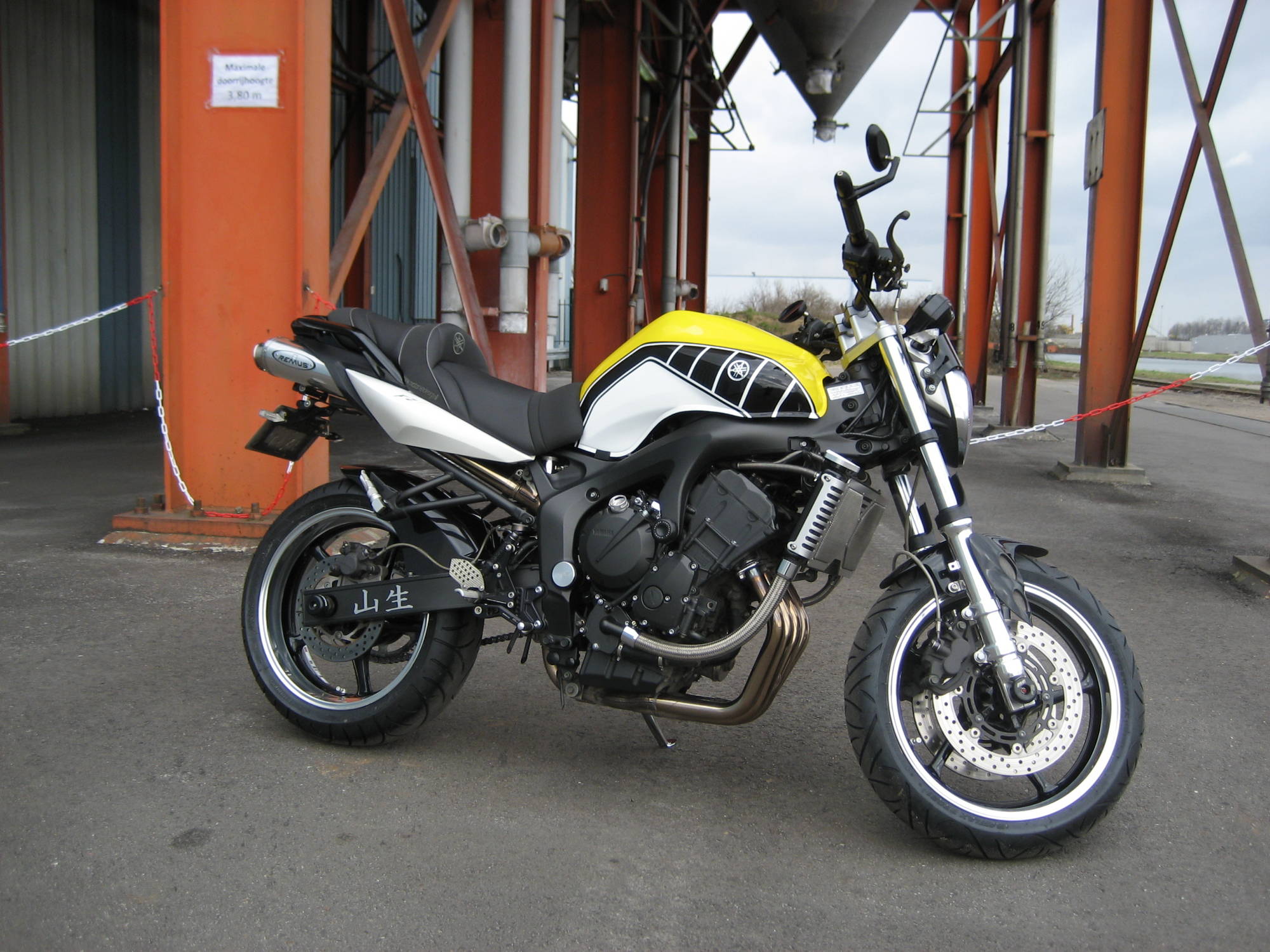 Dutch FZ6N