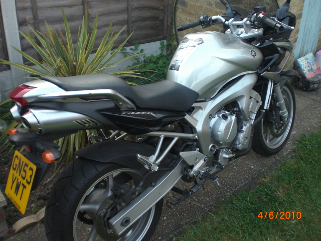 FZ6 2003