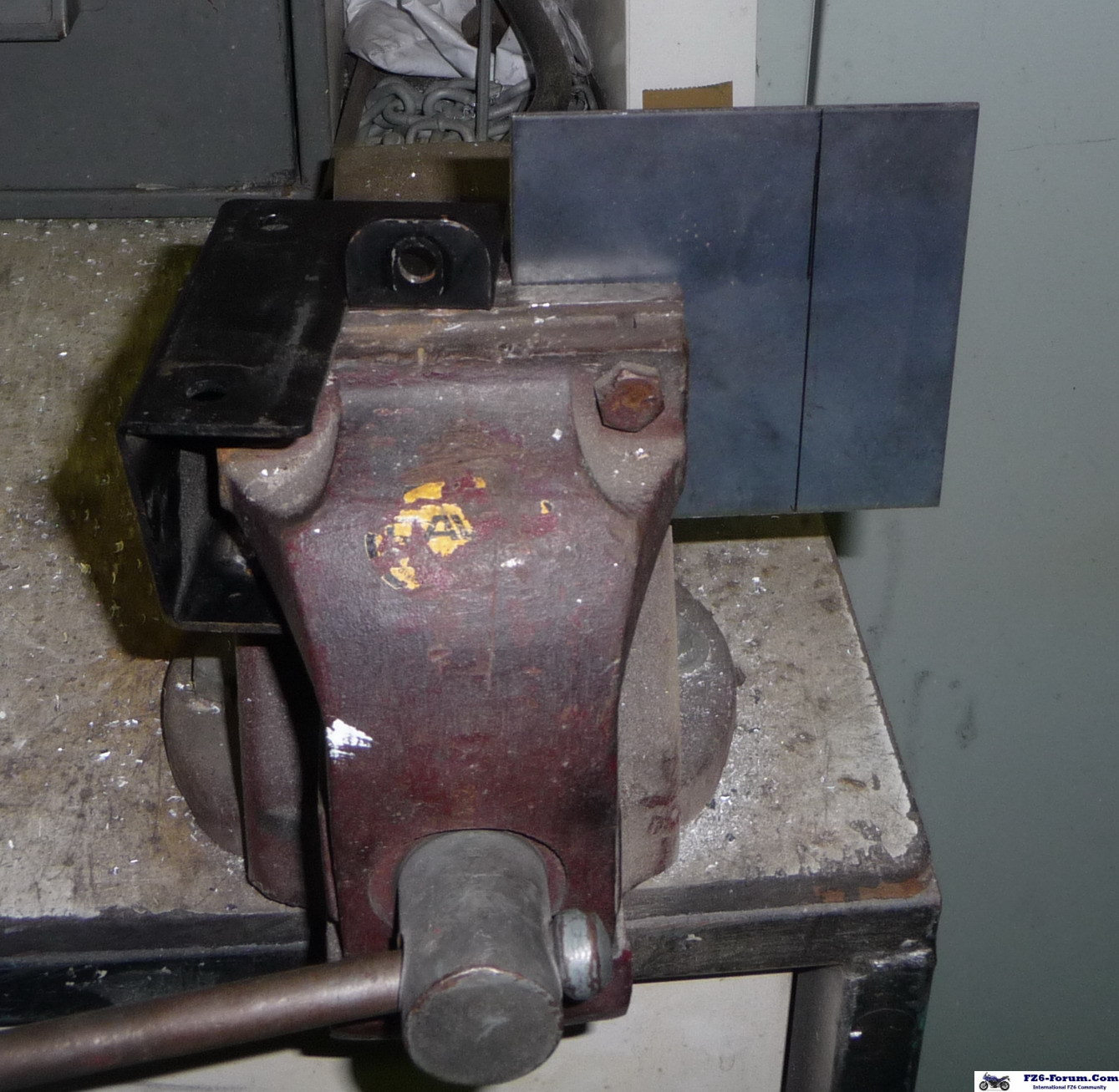GYTR Single pipe mount bracket