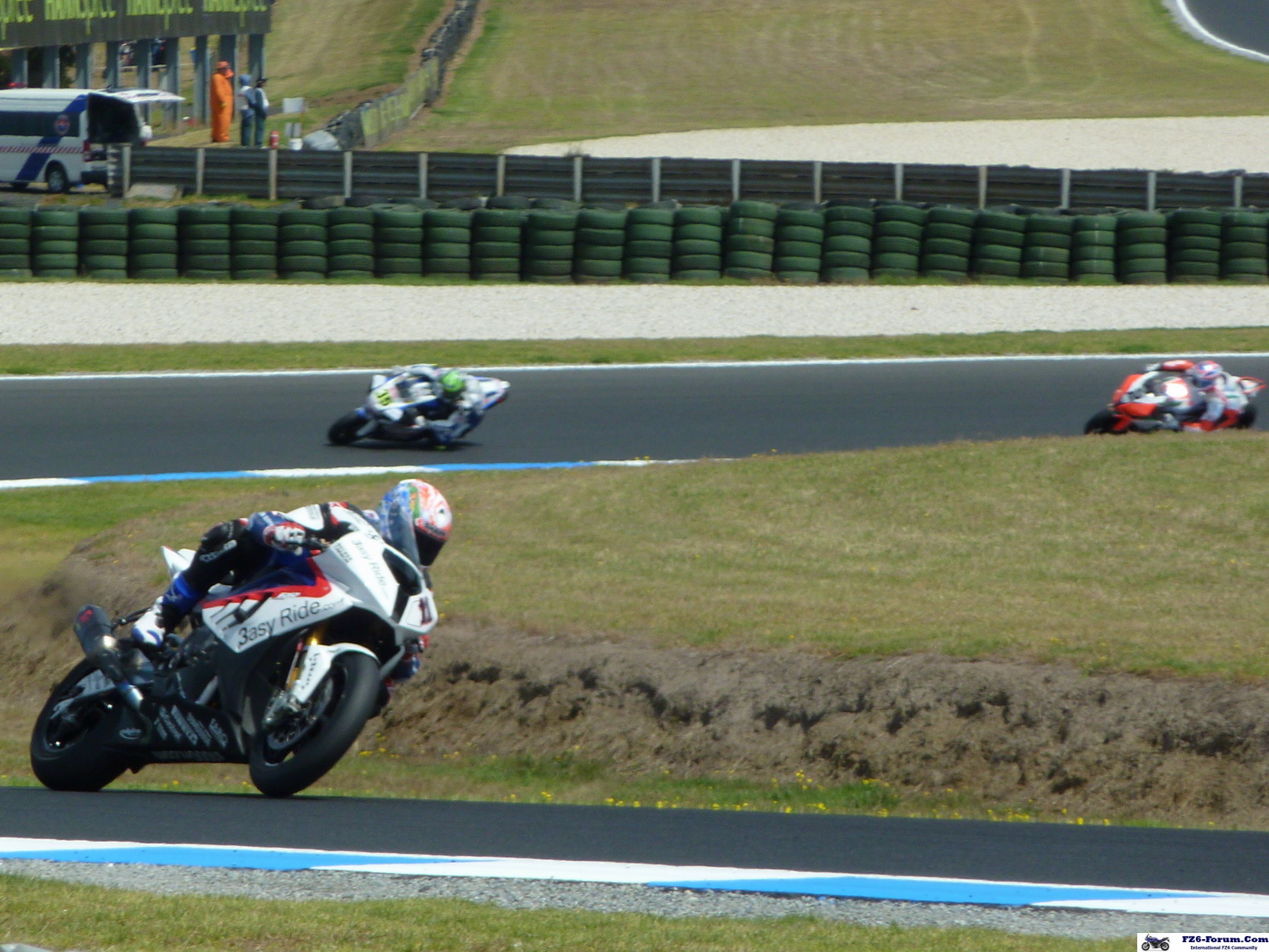 P1020977_resize_crop