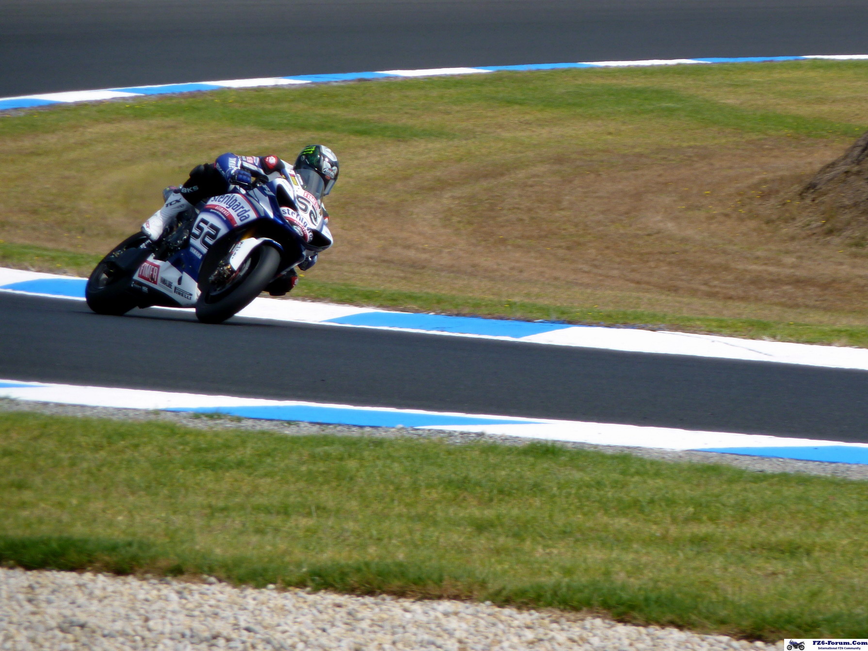 P1030048_resize_crop