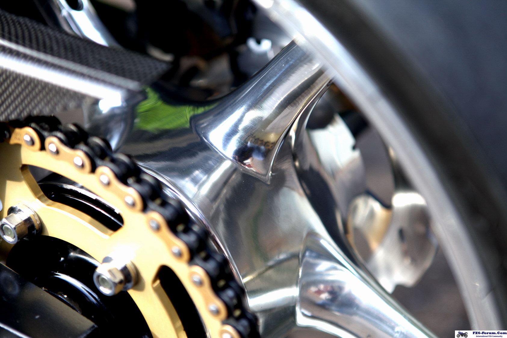 Polished Rear Wheel, GYTR 520 46T SPROCKET.