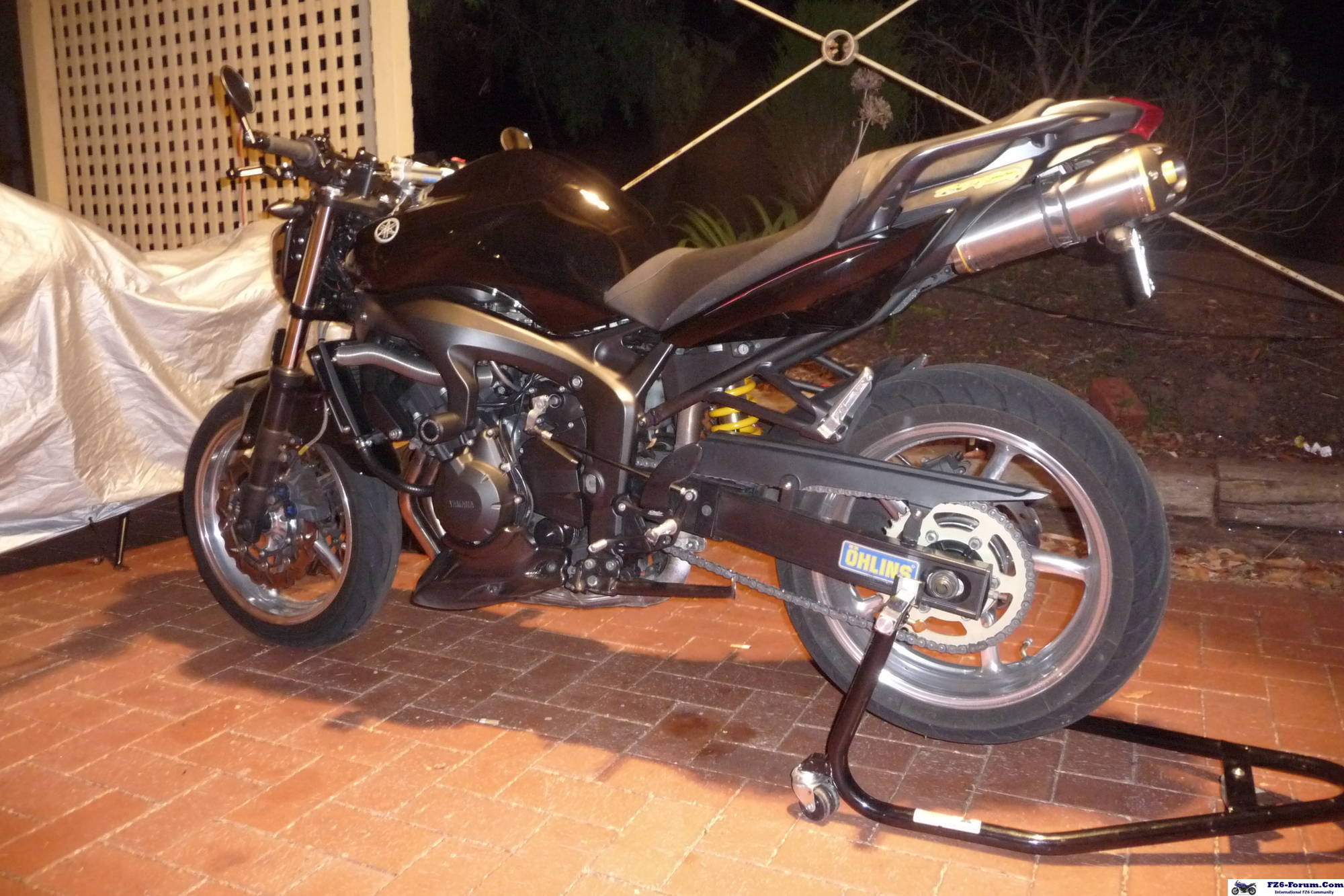 Rare photo of bike with new tank & no tank bra