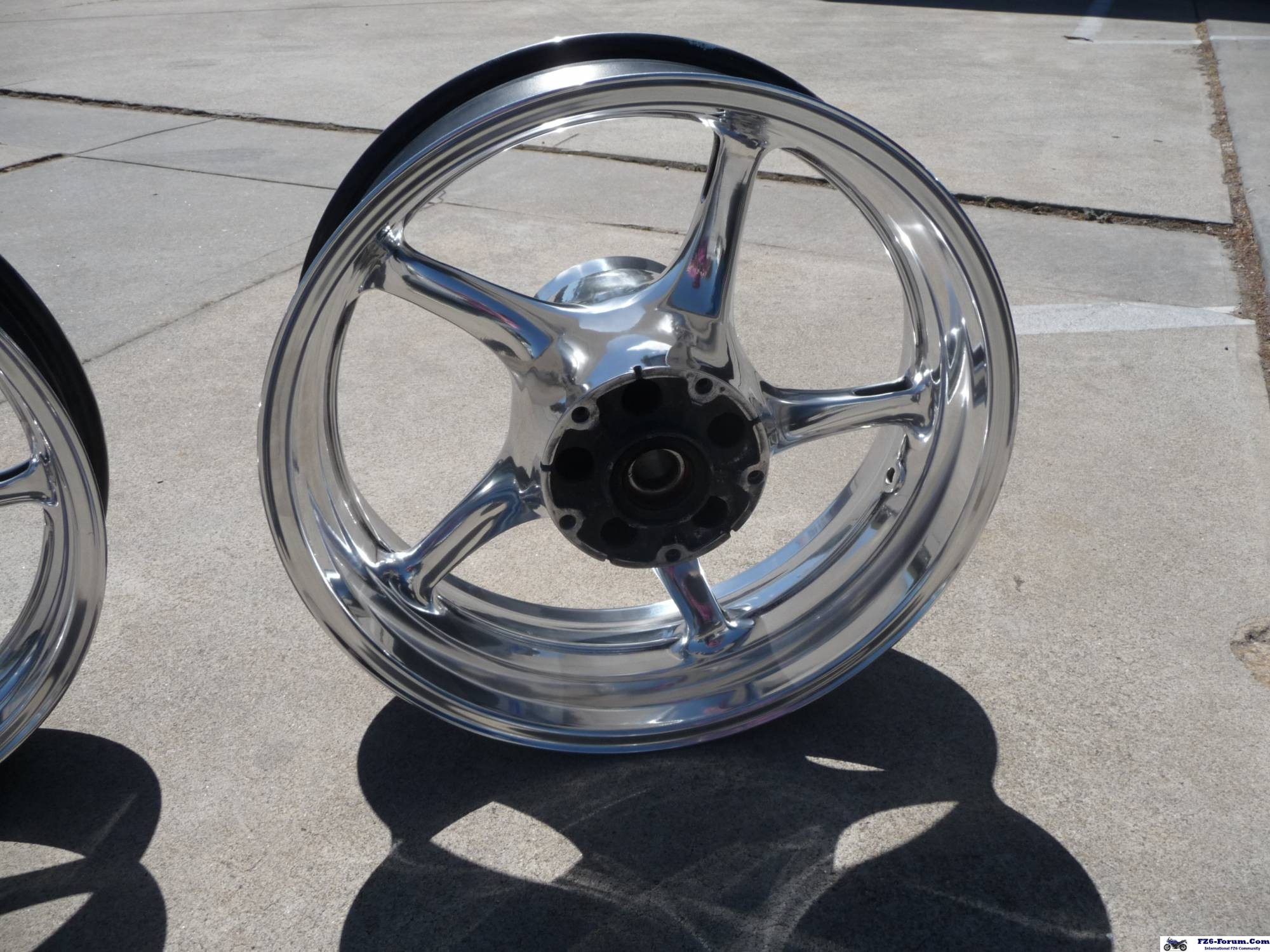 Rear polished wheel