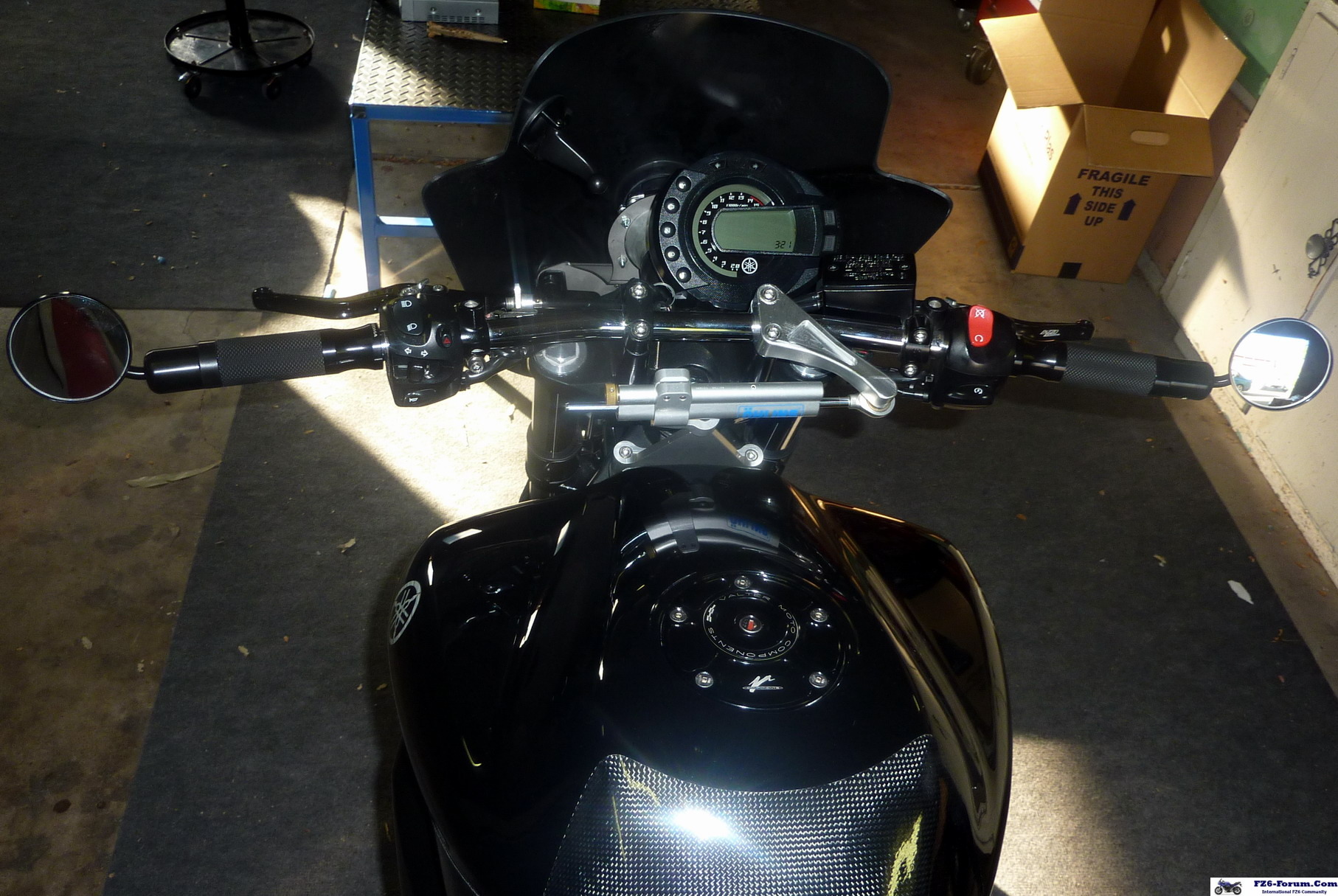 Rizoma Grips, "No-name" bar end mirrors