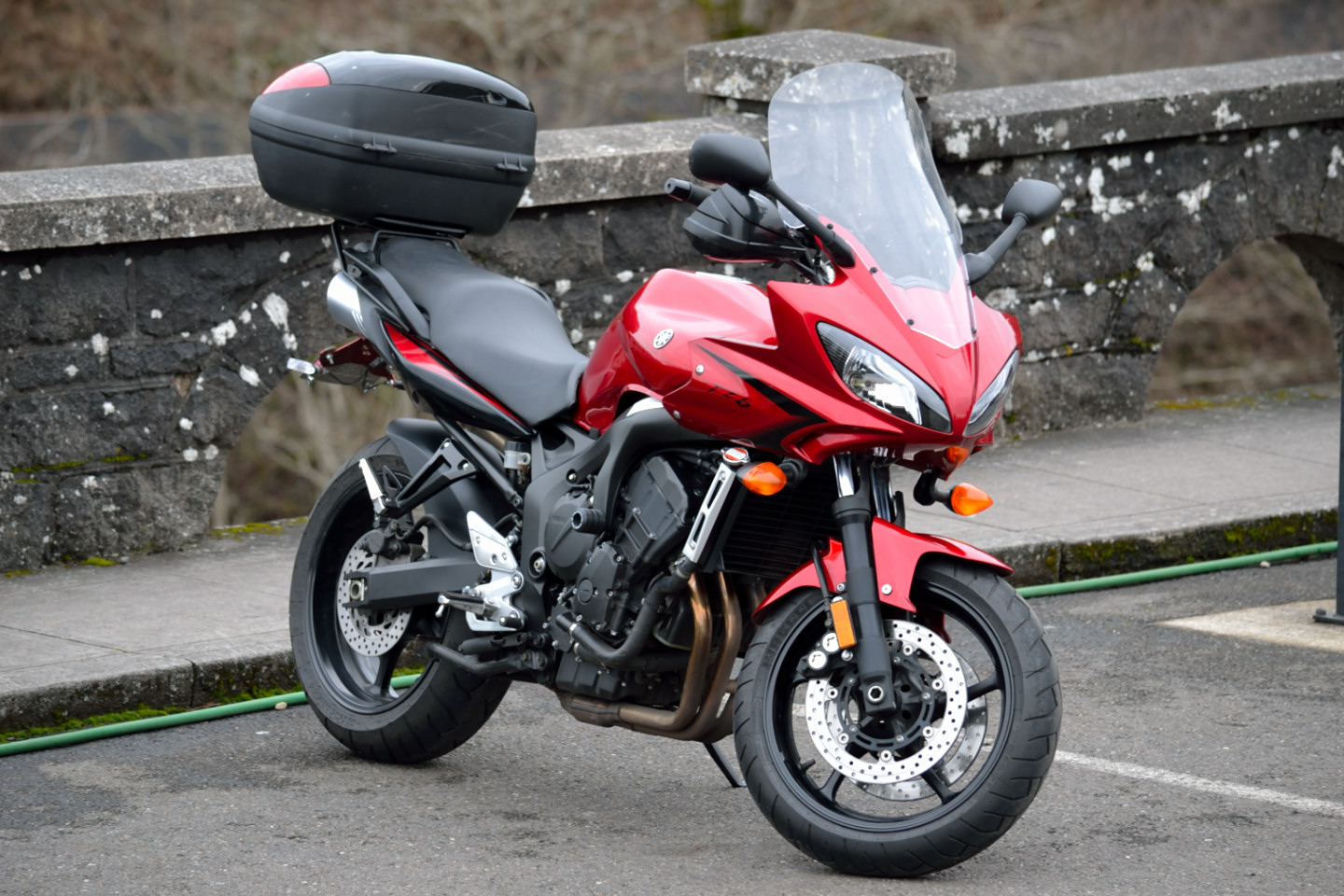 The FZ6 in winter