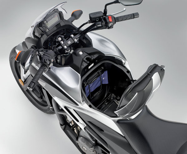 12-Honda-NC700X-storage.jpg