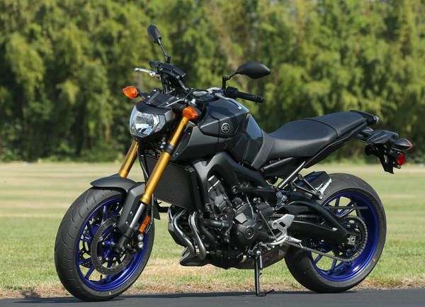 2013-yamaha-mt-09_600x0w.jpg