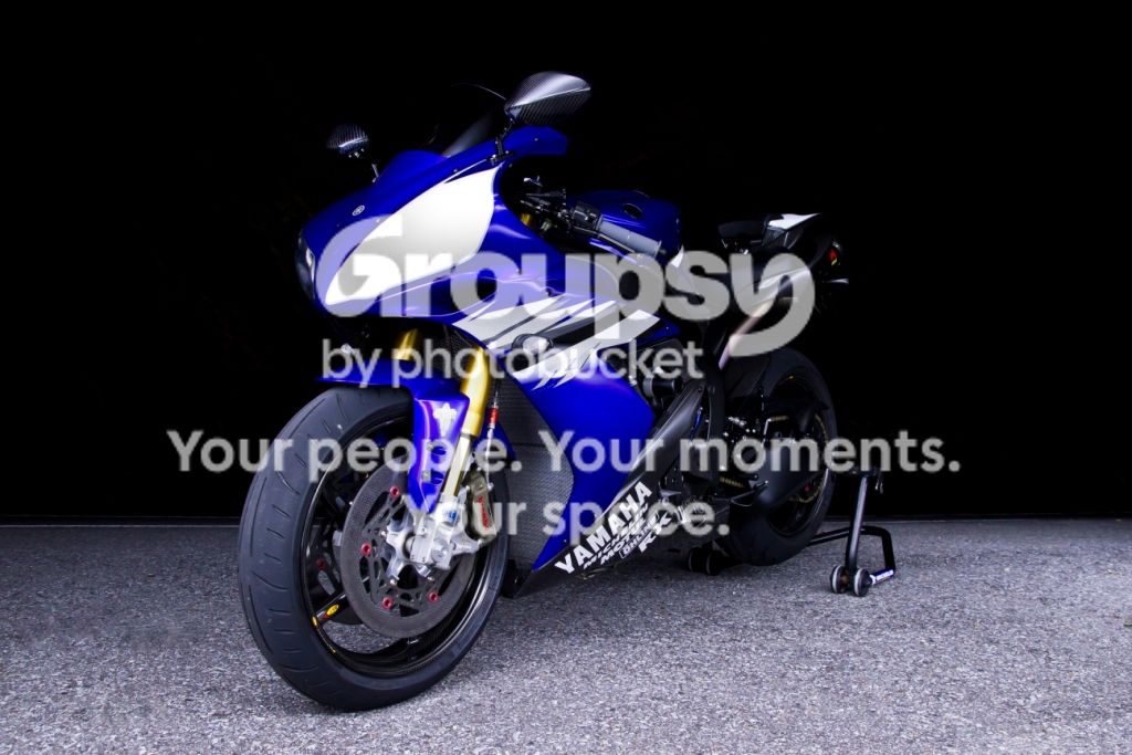 r1front1-4lowfinal.jpg