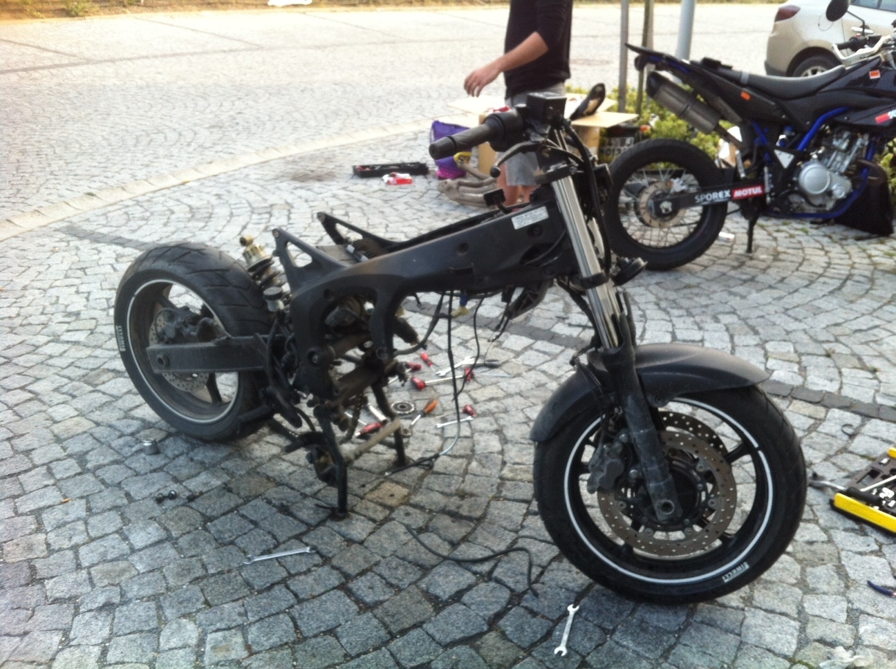 rm8orN.jpg
