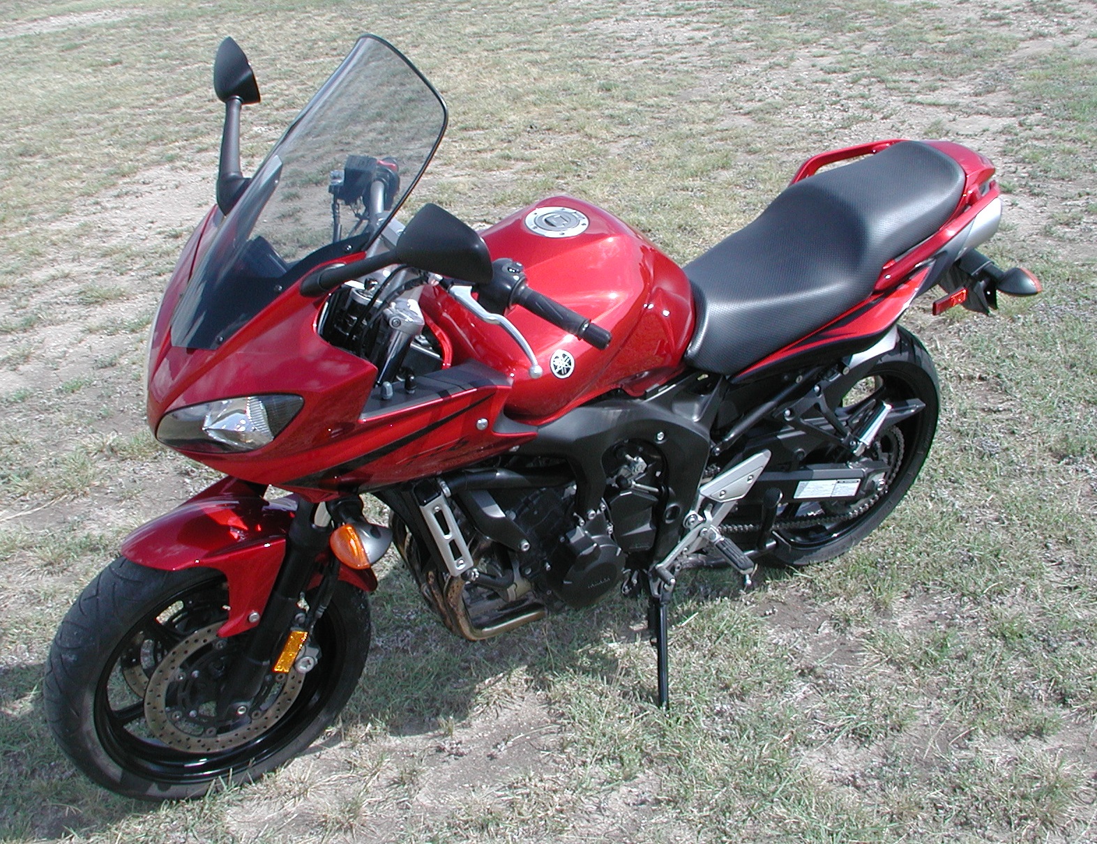 FZ6frontleft.jpg