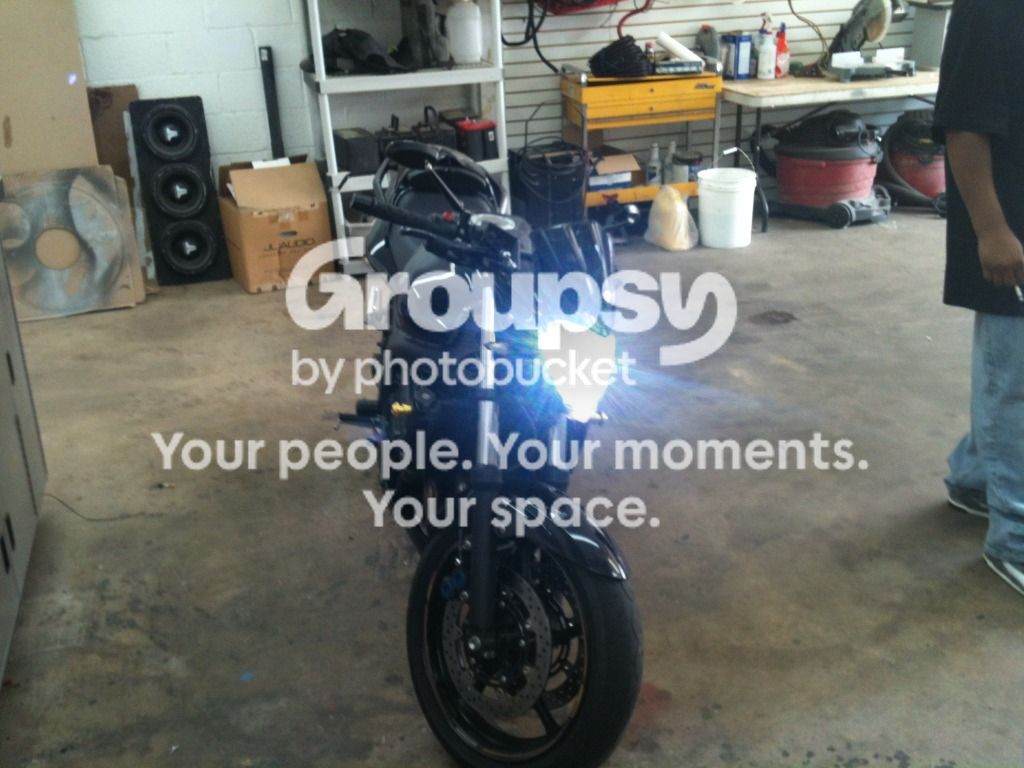 FZ6HID02.jpg
