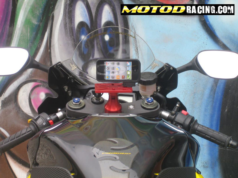 iphone_motorcycle_mount_2.jpg